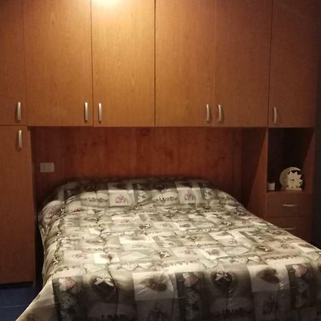 Archimede Apartment Pavia Bagian luar foto