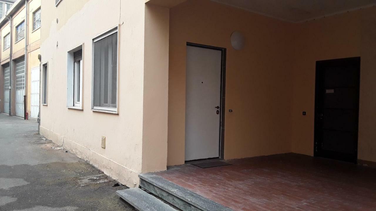 Archimede Apartment Pavia Bagian luar foto