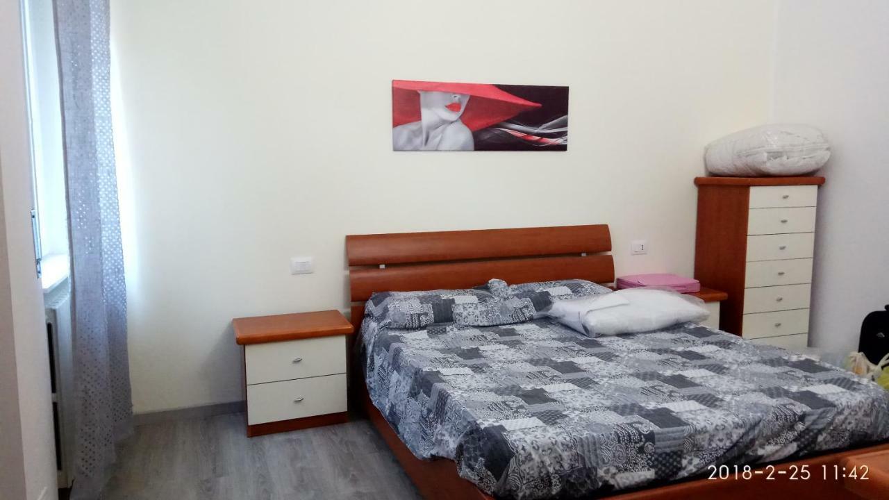 Archimede Apartment Pavia Bagian luar foto